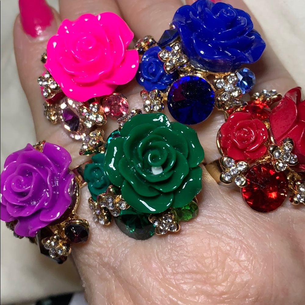 New Women’s Floral Ring adjustable- 5 colors glitz